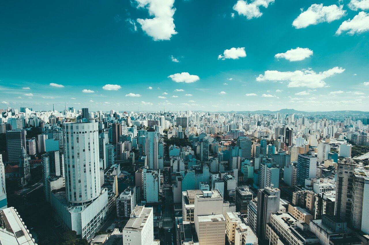 独立站物流方案对比：专线、海外仓与直发的成本模型